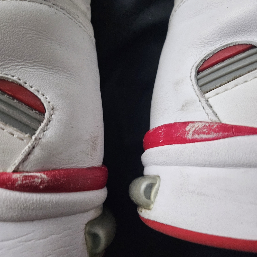 Reebok The Pump Sneakers with Red Accents - Picture 6 of 8